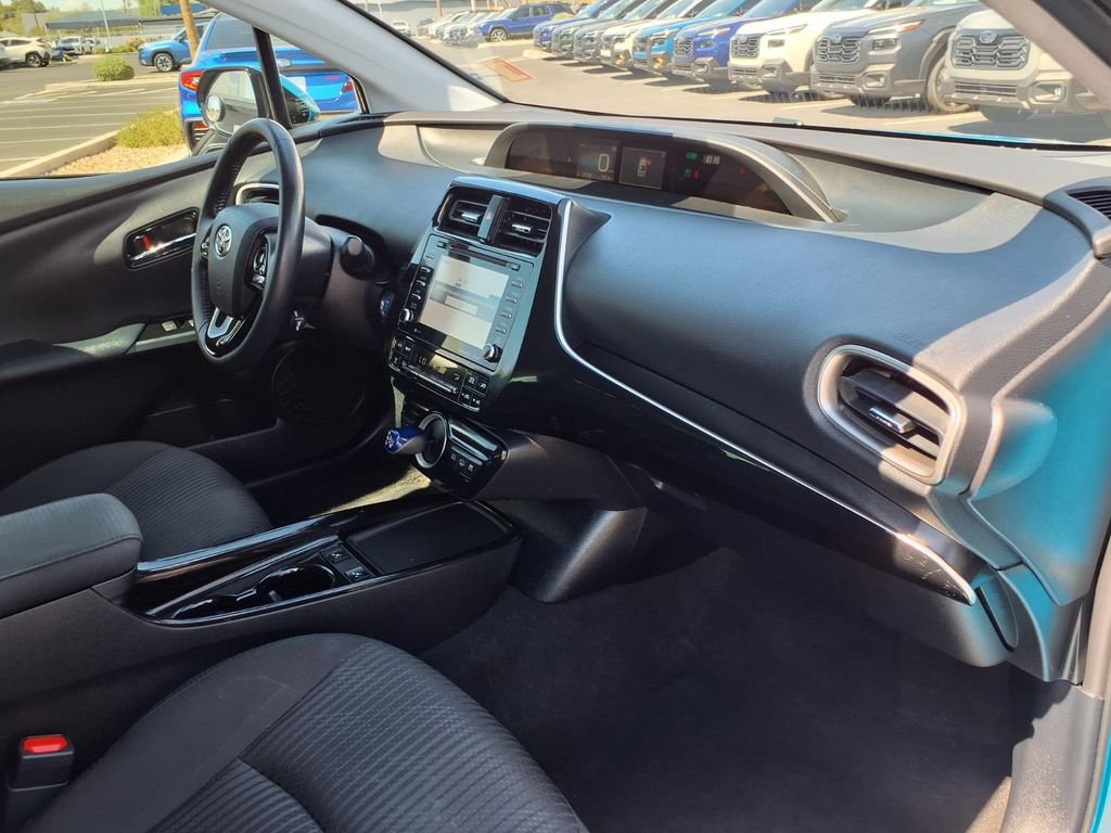 Used 2020 Toyota Prius Prime LE w/ Carpet Mat Package FWD image 17