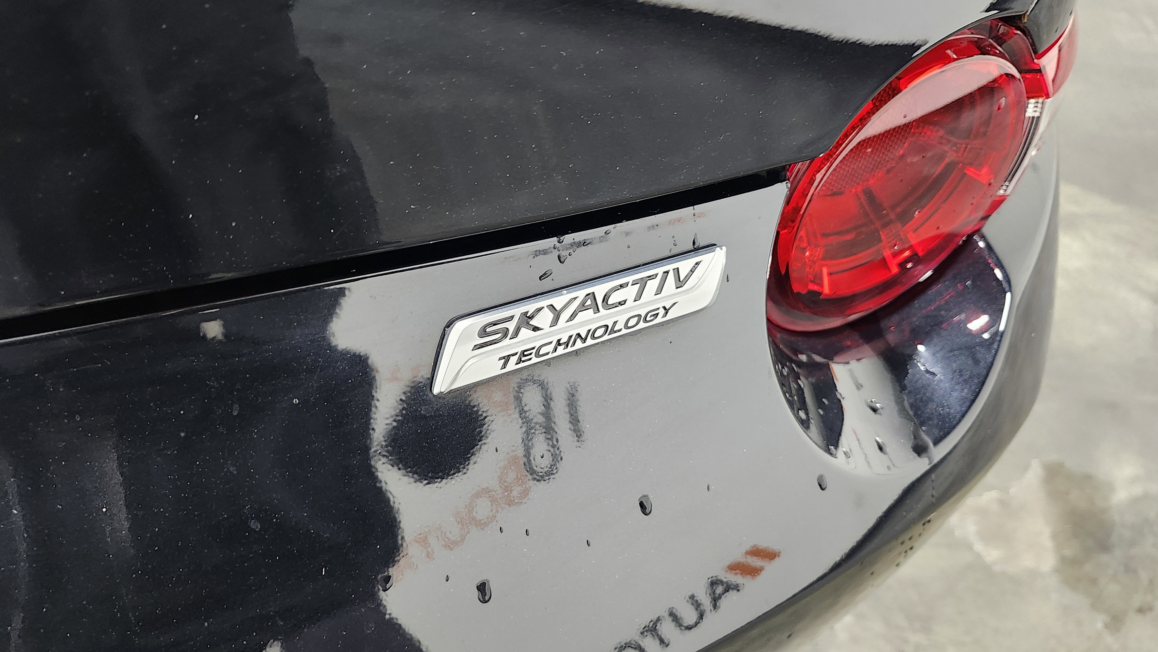 Used 2016 MAZDA MX-5 Miata Sport image 21