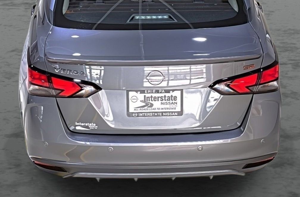 Used 2025 Nissan Versa SR w/ Trunk Package image 11
