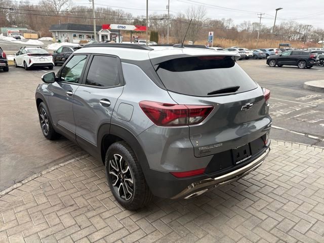 Used 2022 Chevrolet TrailBlazer ACTIV w/ Sun and Liftgate Package image 9