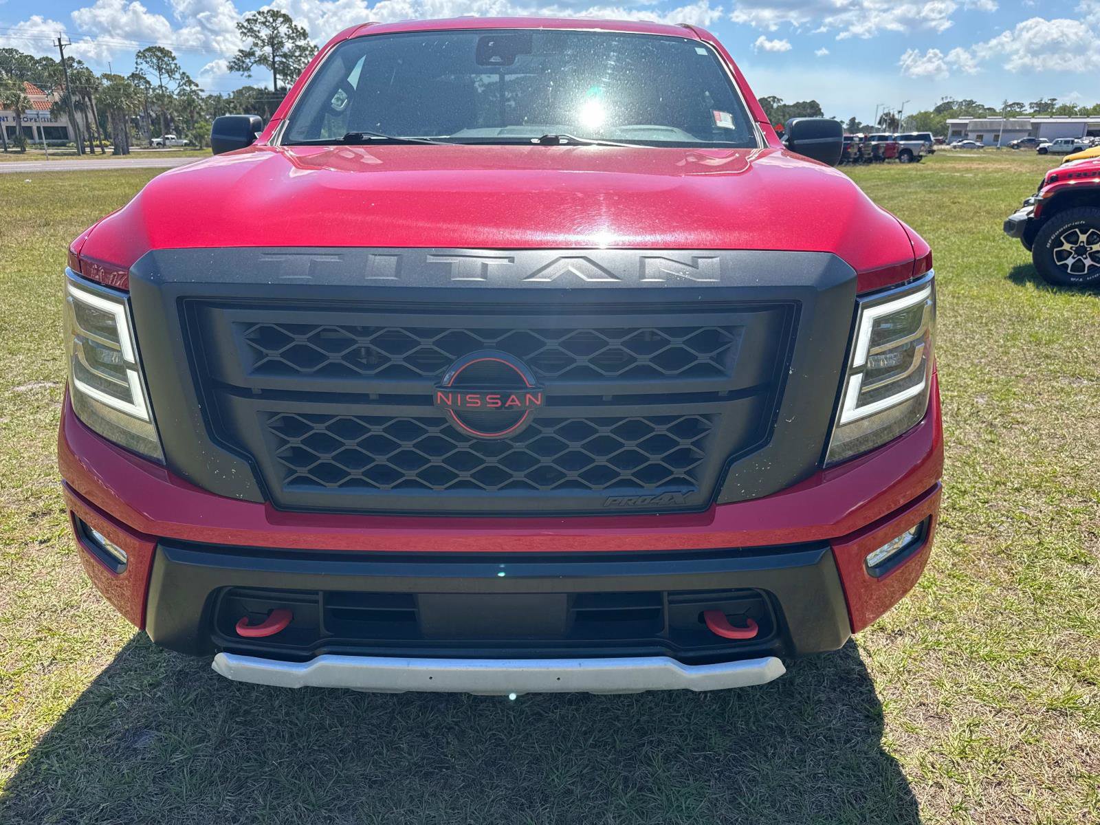 Used 2023 Nissan Titan PRO-4X image 8