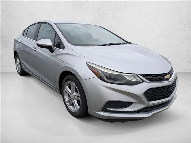 Used 2016 Chevrolet Cruze LT w/ Convenience Package FWD image 3