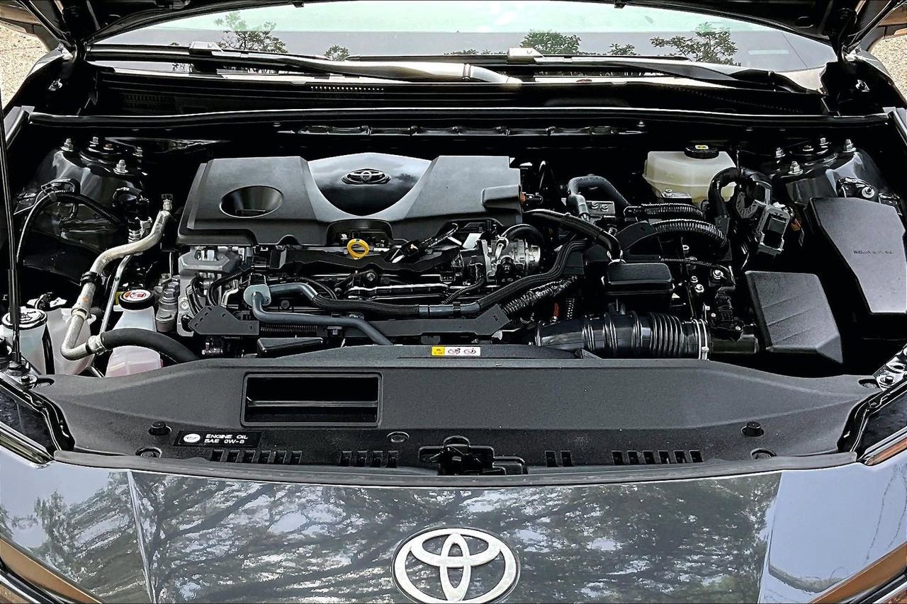 Used 2025 Toyota Camry LE FWD image 30