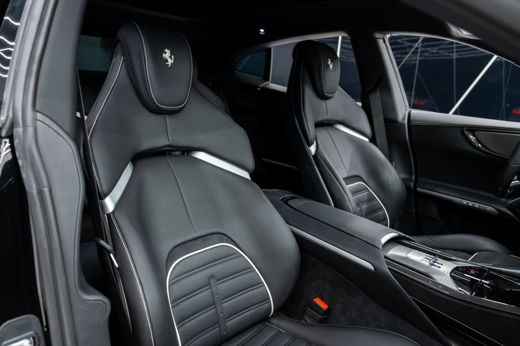 Used 2024 Ferrari Purosangue image 26