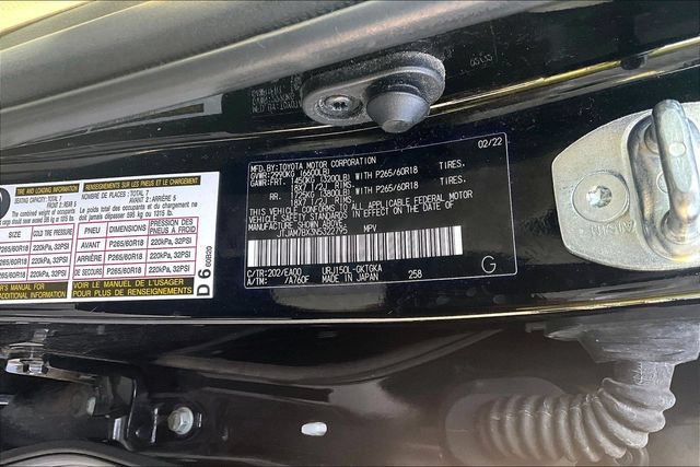 Used 2022 Lexus GX 460 Premium w/ Premium Package AWD/4WD image 34