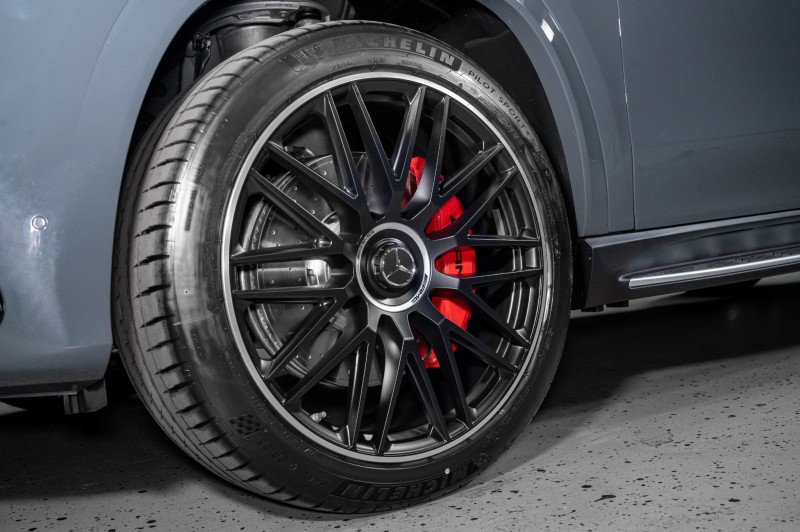 New 2026 Mercedes-Benz GLS 63 AMG 4MATIC image 34