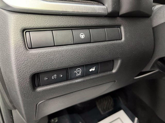 Used 2024 Nissan Rogue SV w/ SV Premium Package FWD image 31