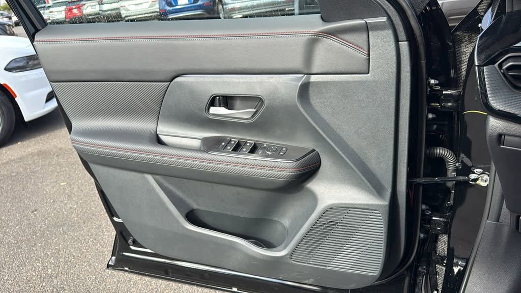 New 2026 Nissan Kicks SR w/ SR Premium Package image 21