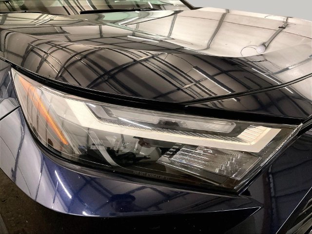 Used 2022 Toyota RAV4 XLE AWD/4WD image 27