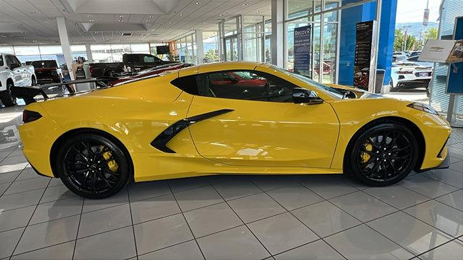 New 2025 Chevrolet Corvette Stingray Preferred Cpe w/ Z51 Performance Package image 5