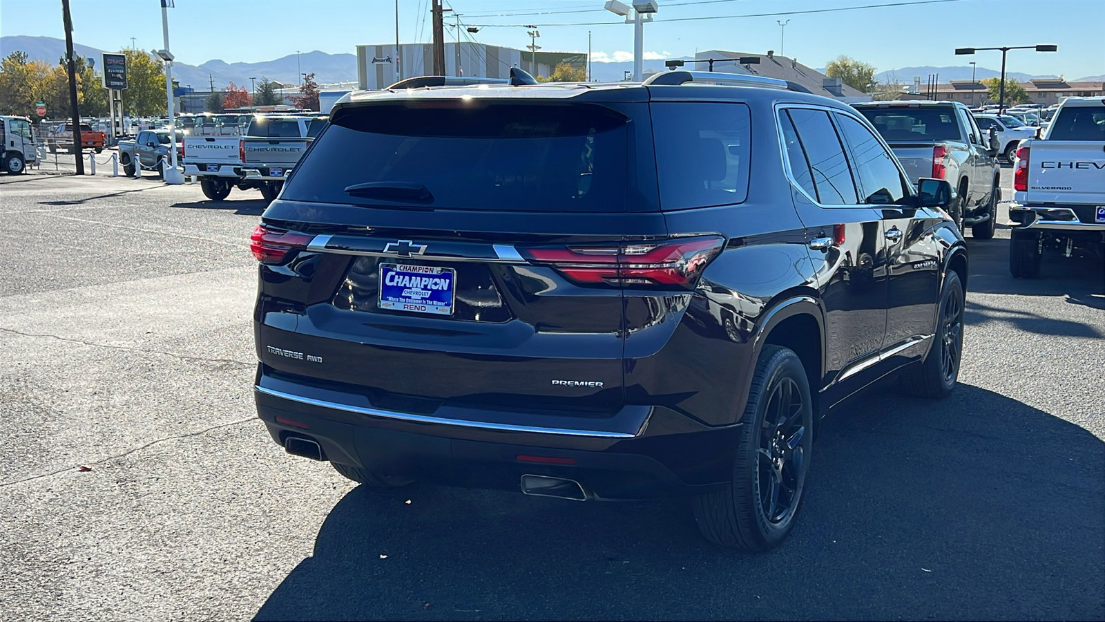 Certified 2023 Chevrolet Traverse Premier w/ LPO, Floor Liner Package image 5