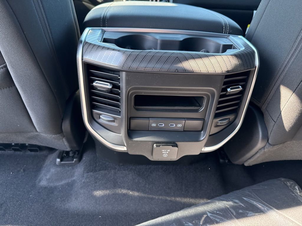 New 2026 RAM 1500 4x4 Crew Cab image 23