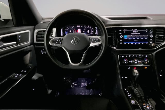 Used 2023 Volkswagen Atlas Cross Sport SE w/ Black Wheel Package AWD/4WD image 5