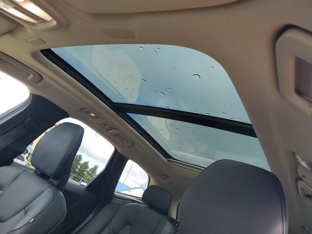 Used 2023 Volvo XC60 T8 Plus image 15