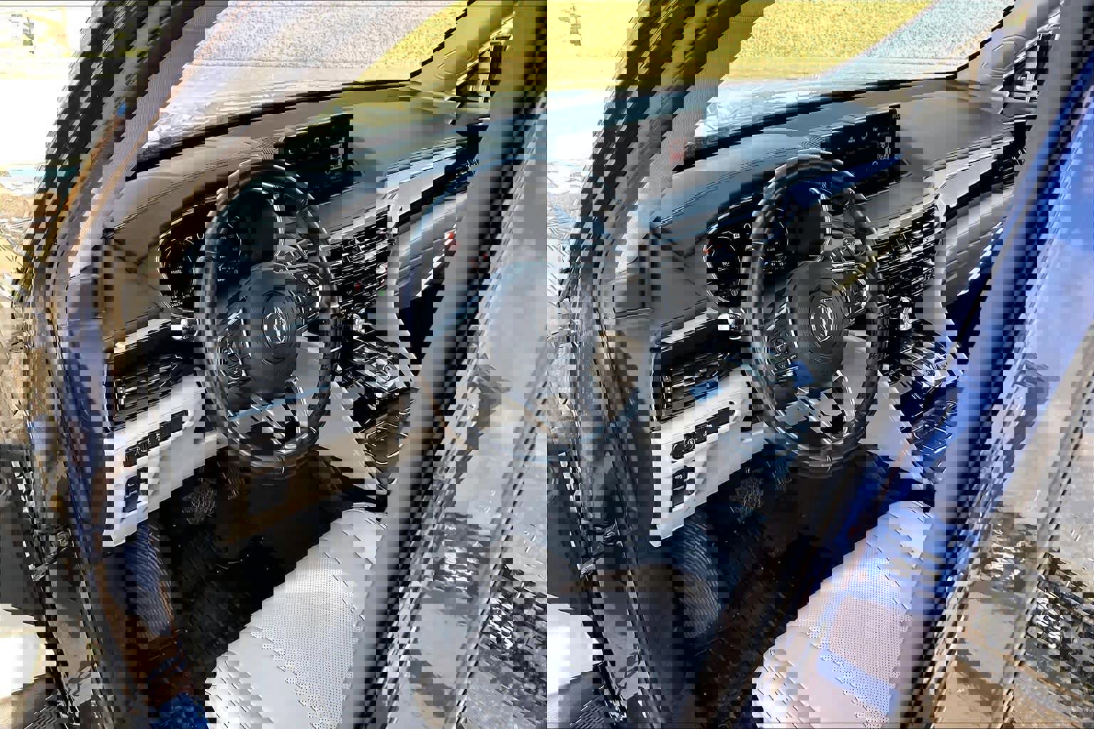 Used 2022 Acura MDX SH-AWD w/ Technology Package image 17