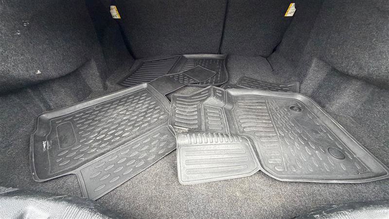Used 2020 Ford Fusion SEL FWD image 15