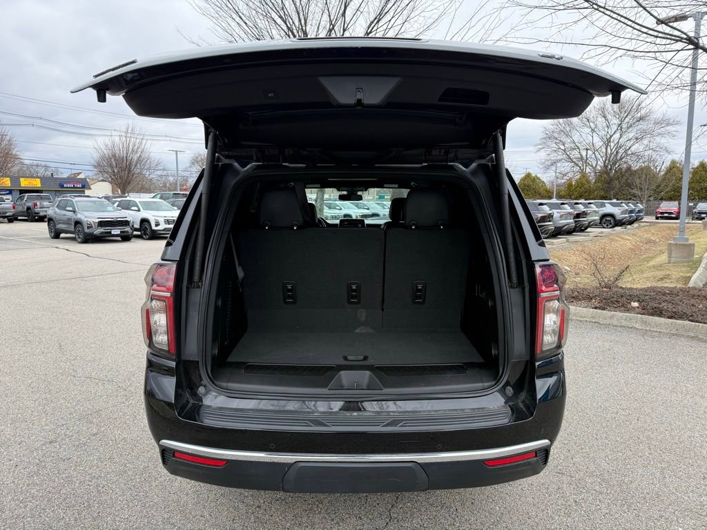 Used 2022 Chevrolet Tahoe LT w/ Luxury Package image 8