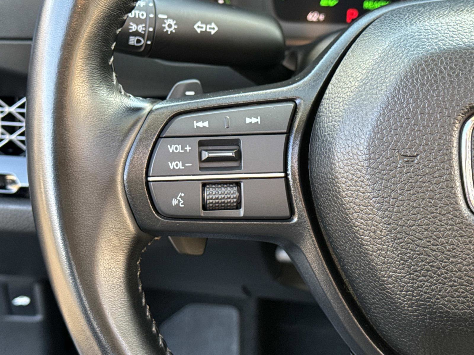 Certified 2025 Honda Accord EX-L image 7