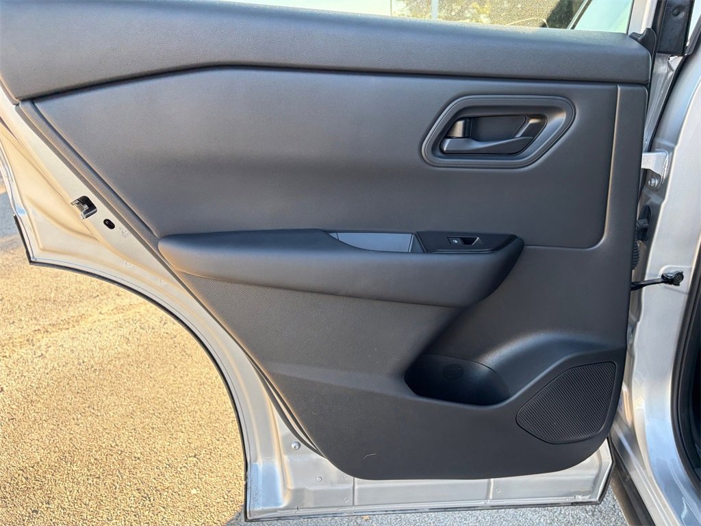 Certified 2025 Nissan Rogue S image 23