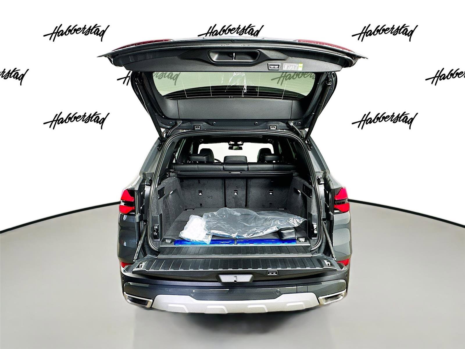 New 2026 BMW X5 xDrive50e w/ Premium Package image 28