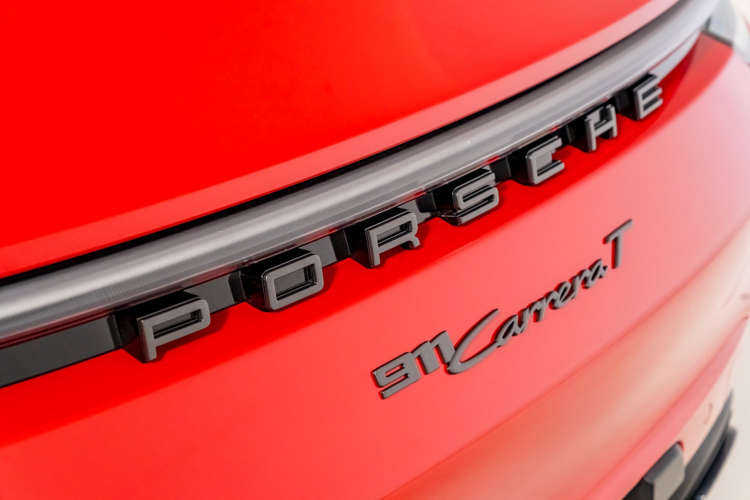 Used 2024 Porsche 911 Carrera T RWD image 45