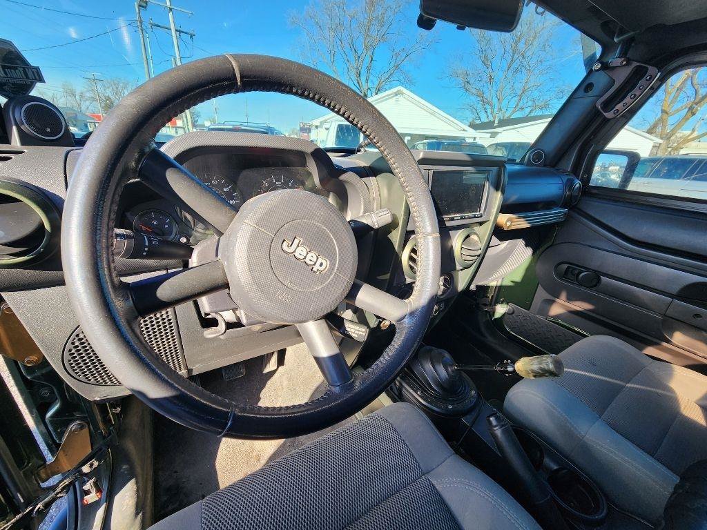 Used 2007 Jeep Wrangler Sahara AWD/4WD image 14