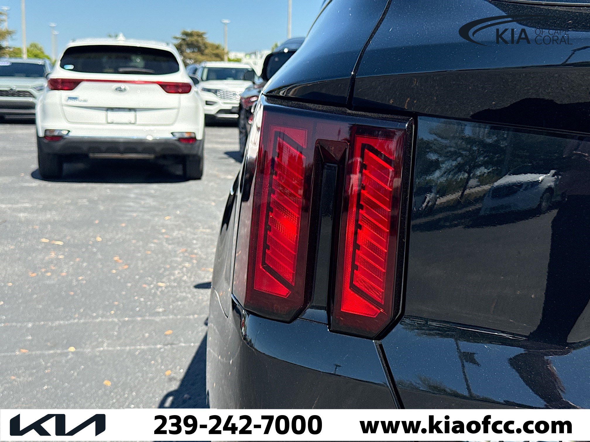 Certified 2025 Kia Sorento LX image 10