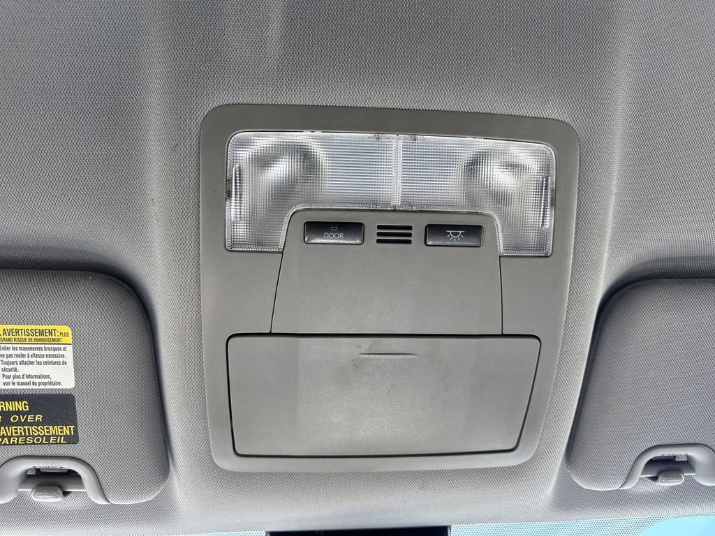 Used 2018 Toyota Highlander Plus AWD/4WD image 27