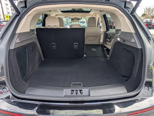 Used 2023 Lincoln Corsair FWD w/ Equipment Group 101A image 13