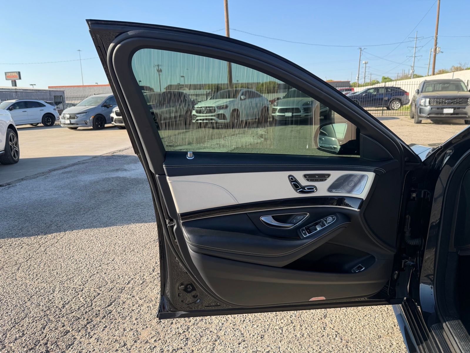 Used 2020 Mercedes-Benz S 560 Sedan image 19