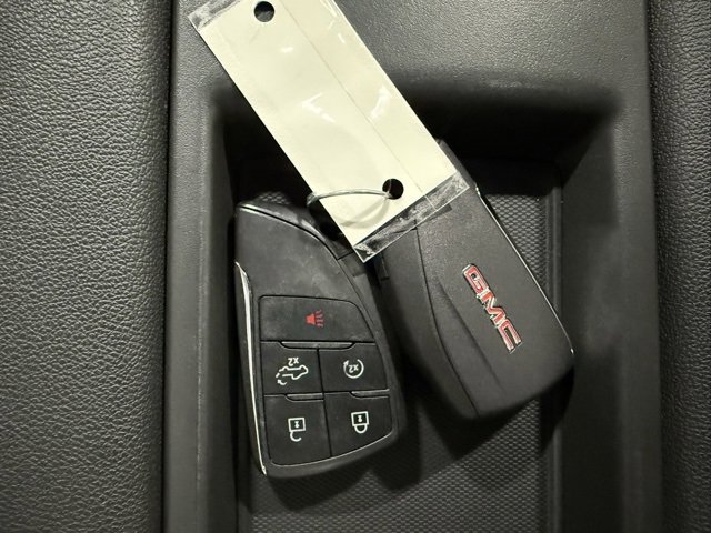 Used 2022 GMC Sierra 1500 SLE image 42