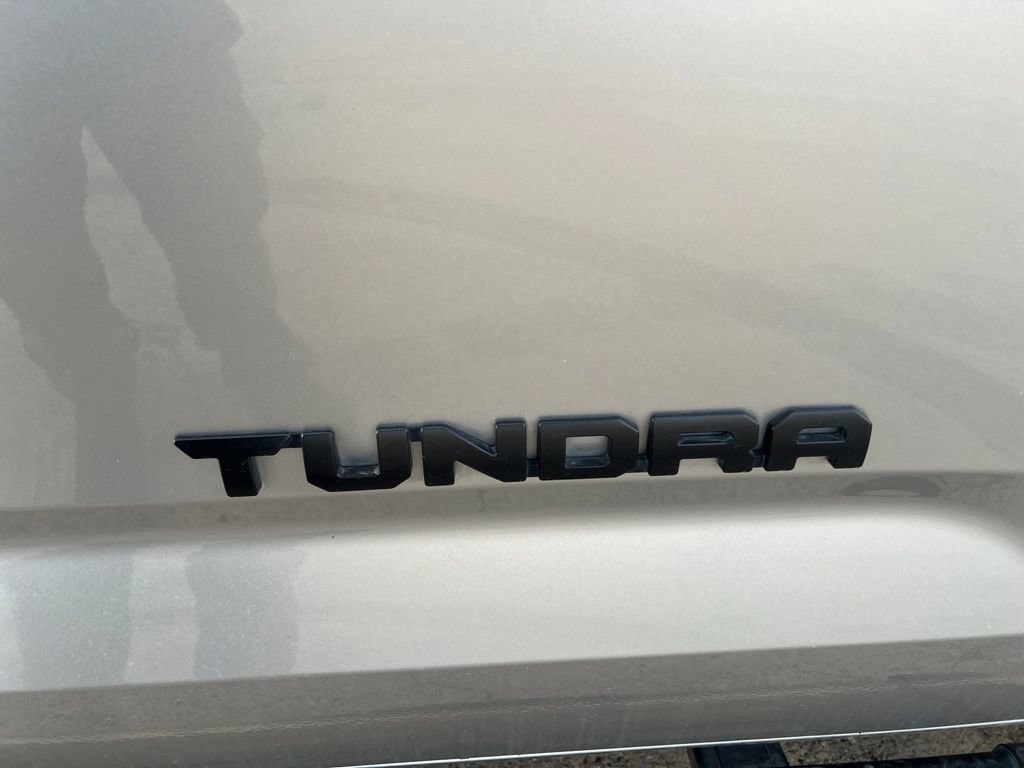 Used 2024 Toyota Tundra Limited AWD/4WD image 19