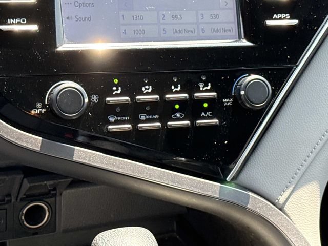 Used 2018 Toyota Camry LE FWD image 17