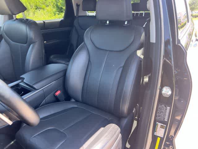 Used 2022 Hyundai Palisade SEL w/ Premium Package FWD image 11