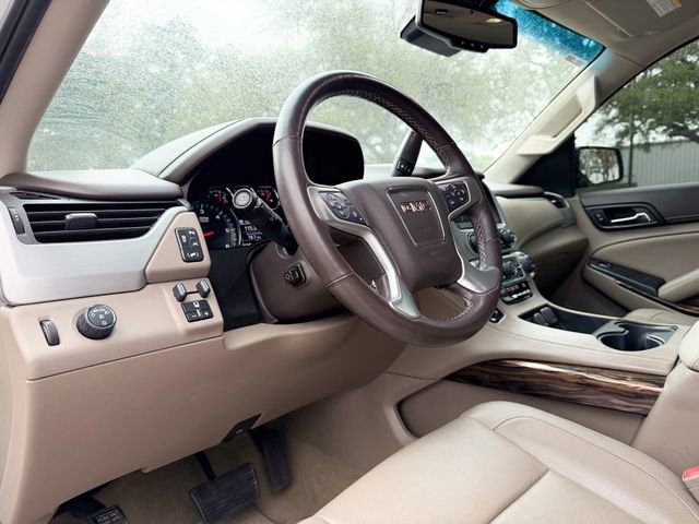 Used 2017 GMC Yukon SLT w/ HD Trailering Package image 8
