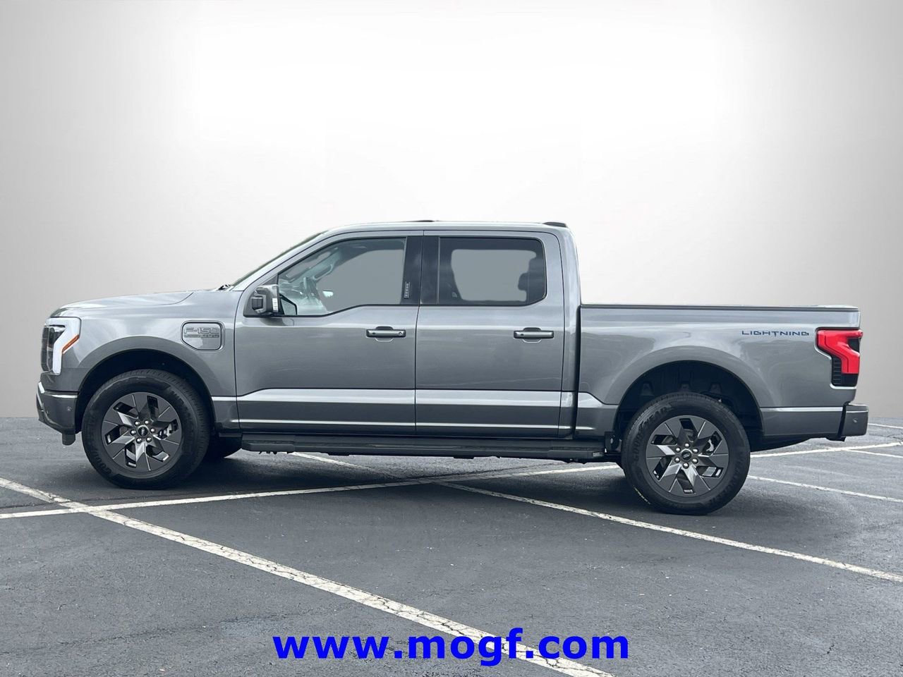 Certified 2023 Ford F150 Lightning Lariat w/ Equipment Group 511A High image 25