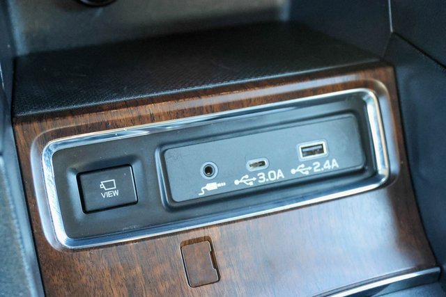 Used 2023 Subaru Ascent Touring image 28