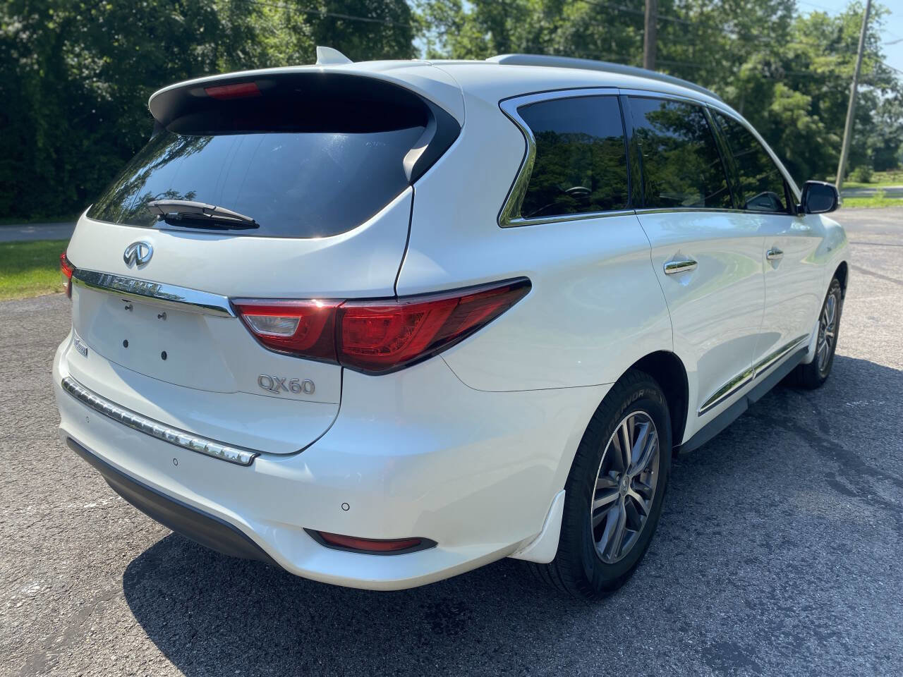 Used 2018 INFINITI QX60 FWD w/ Premium Plus Package image 4