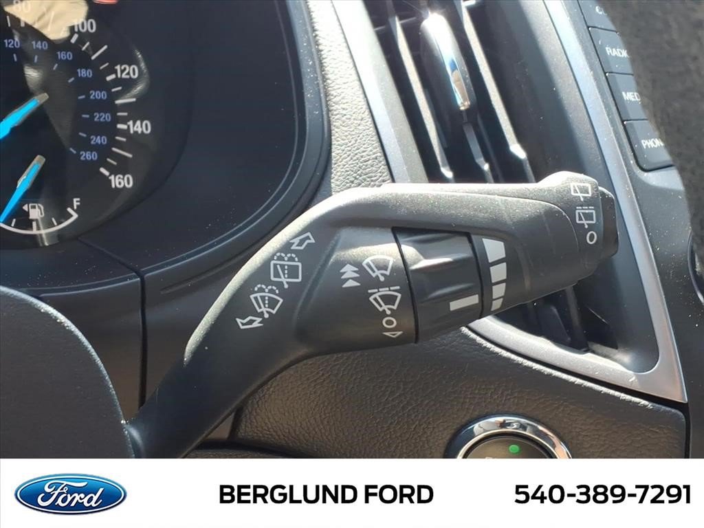Used 2016 Ford Edge SE AWD/4WD image 36