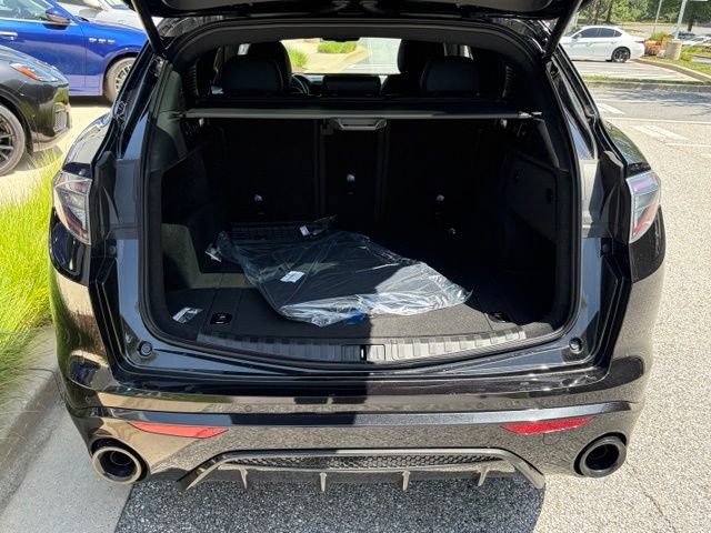 New 2026 Alfa Romeo Stelvio Sprint w/ Convenience Package AWD/4WD image 9