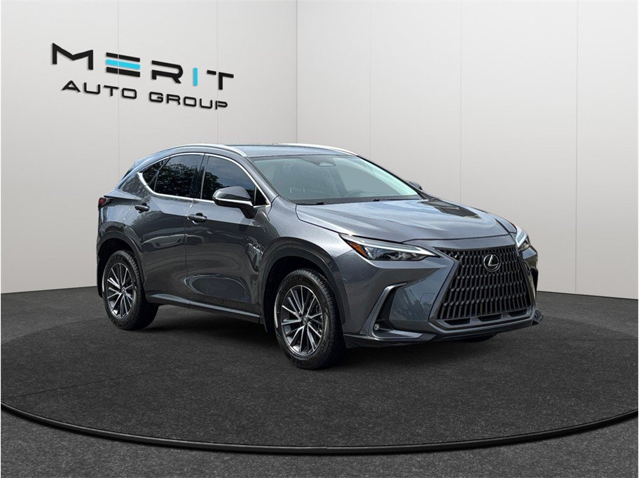Used 2022 Lexus NX 250 FWD w/ Towing Package (2000 Lbs)