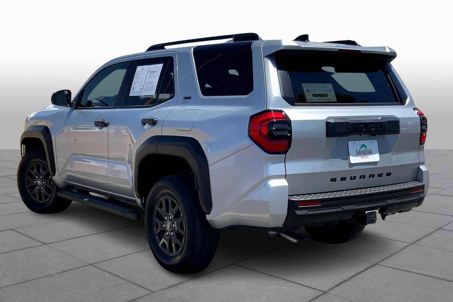 Used 2025 Toyota 4Runner SR5 image 10