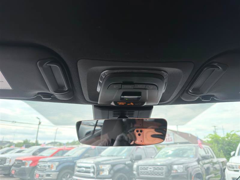 Used 2024 Toyota Corolla SE FWD image 18