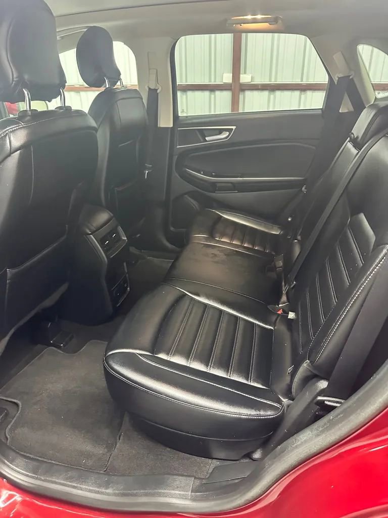 Used 2019 Ford Edge SEL w/ Equipment Group 201A image 11