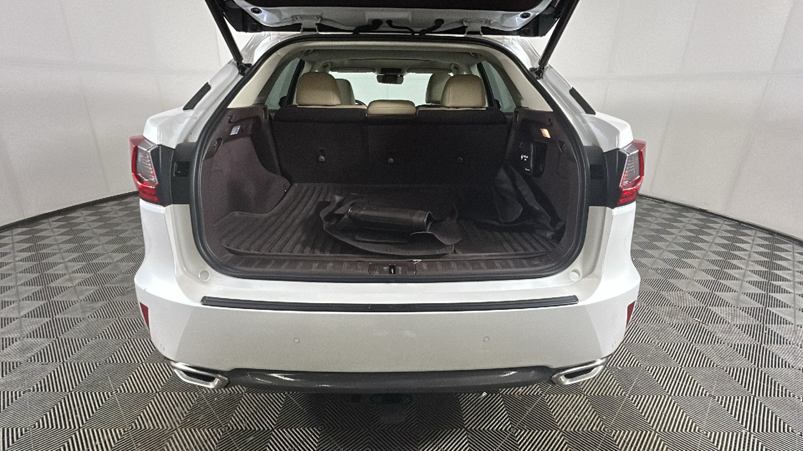 Used 2018 Lexus RX 350 AWD w/ Premium Package image 28