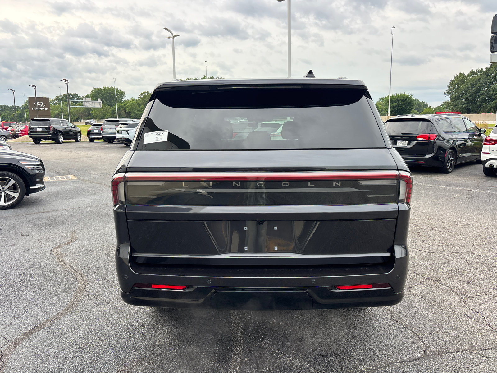 New 2027 Lincoln Navigator L Reserve w/ Jet Appearance Package AWD/4WD image 6
