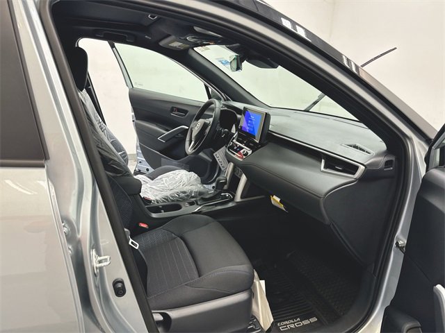 Certified 2024 Toyota Corolla Cross SE w/ Moonroof Package image 25