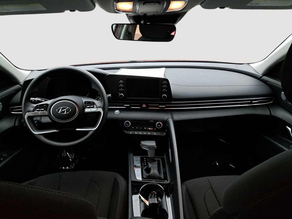 Used 2023 Hyundai Elantra Blue image 19