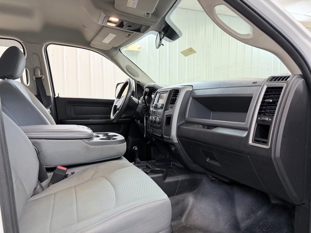 Used 2017 RAM 2500 Tradesman w/ Chrome Appearance Group AWD/4WD image 32