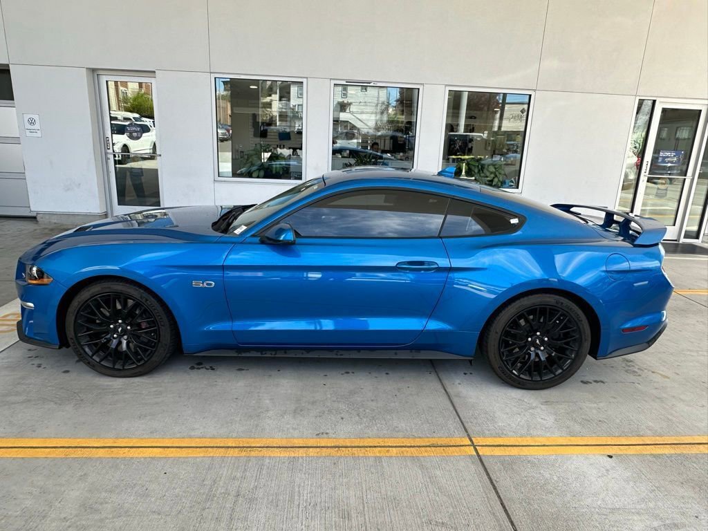 Used 2020 Ford Mustang GT Premium w/ GT Performance Package RWD image 4